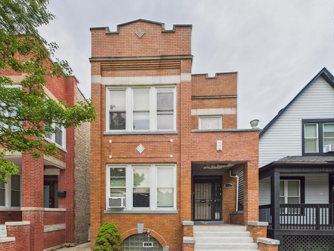 7532 S Champlain Ave., Chicago, IL 60619