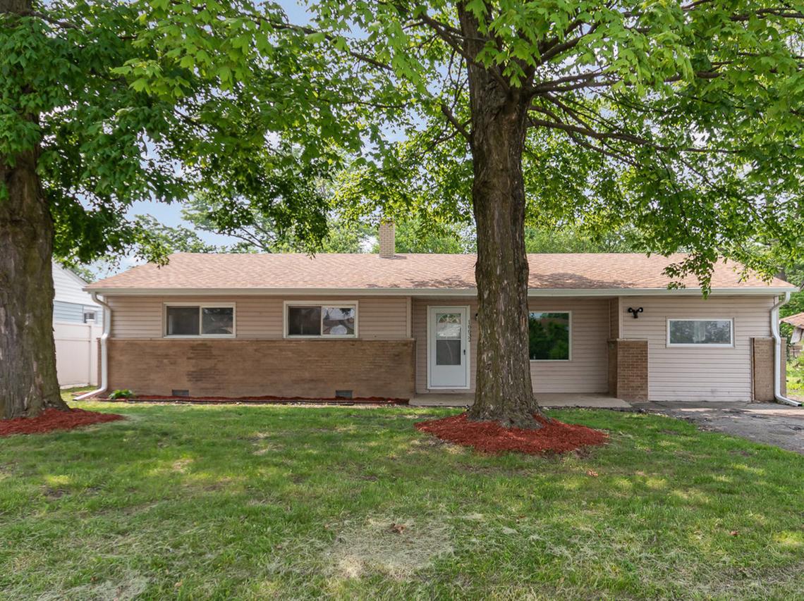 16632 Sawyer Ave., Markham, IL 60428