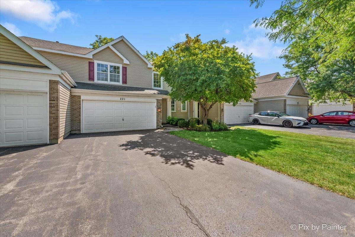221 Mistwood Ln., Crystal Lake, IL 60014