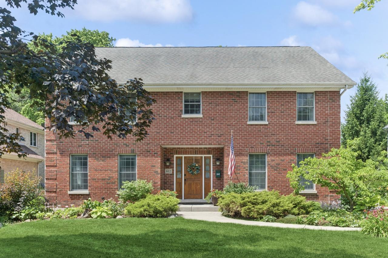 612 Glenwood Ln., Glenview, IL 60025