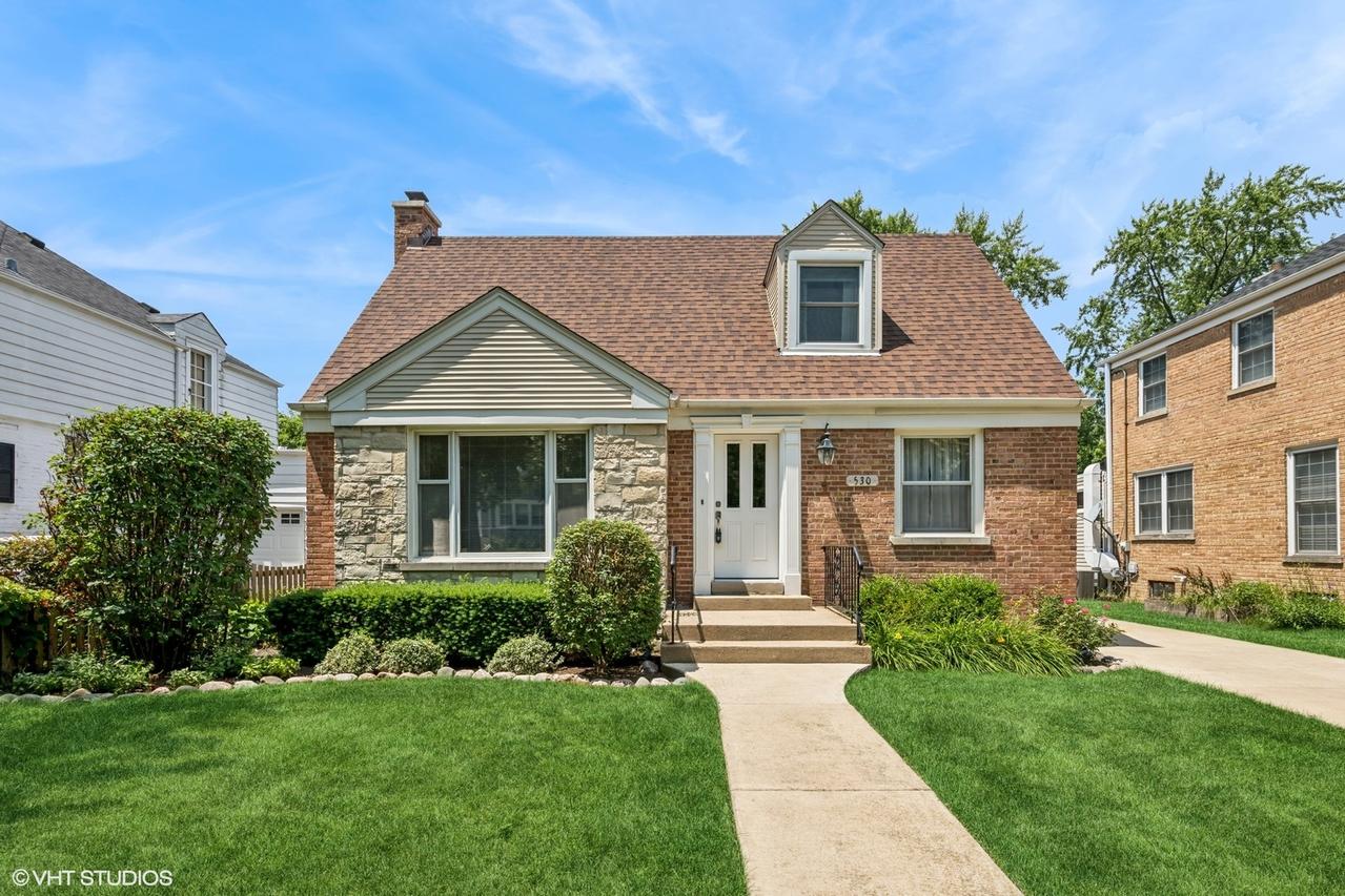 530 S Vail Ave., Arlington Heights, IL 60005