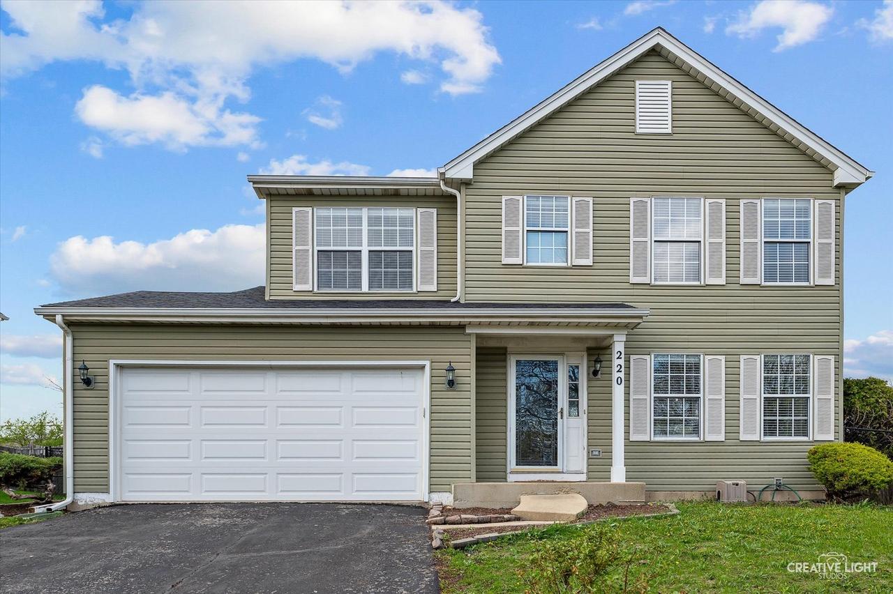 220 Braemar Glen, Bolingbrook, IL 60440