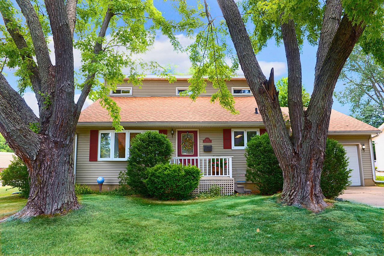602 5th Ave., Ottawa, IL 61350