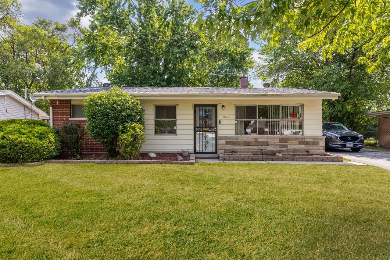 1517 Freeland Ave., Calumet City, IL 60409