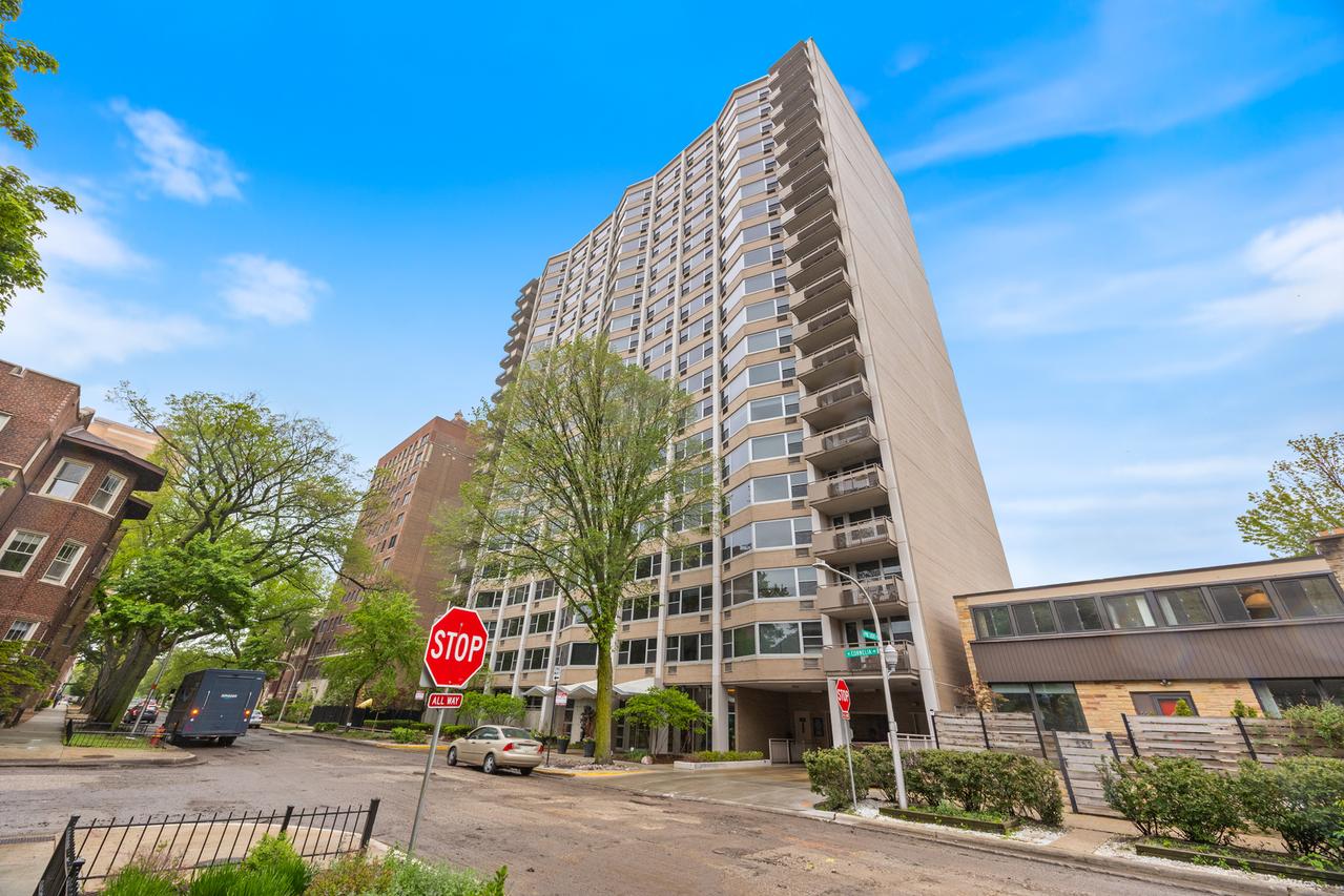 555 W Cornelia Ave. #1904, Chicago, IL 60657