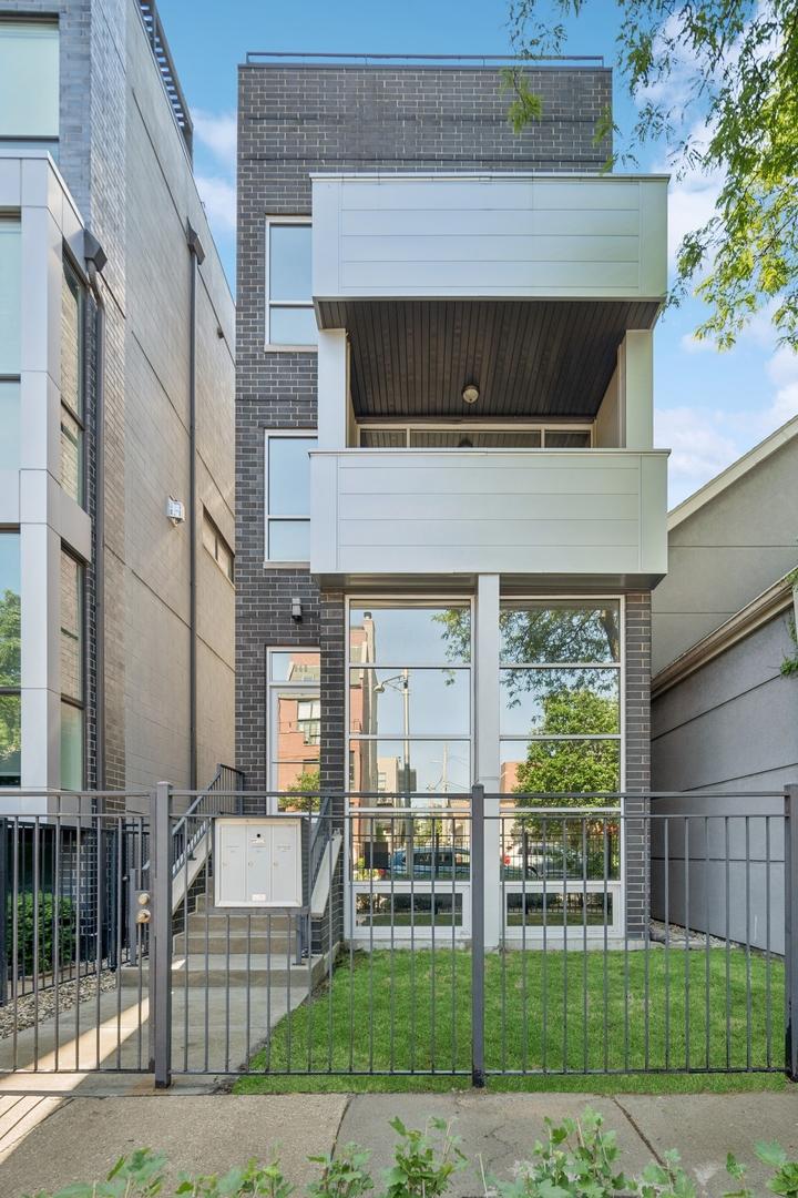 948 N Honore St. #3, Chicago, IL 60622