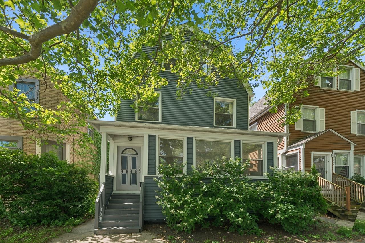 1006 Foster St., Evanston, IL 60201