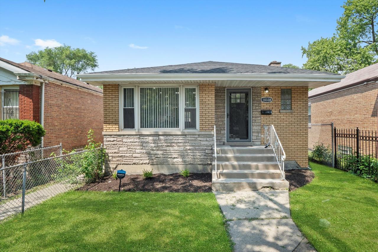 10338 S State St., Chicago, IL 60628