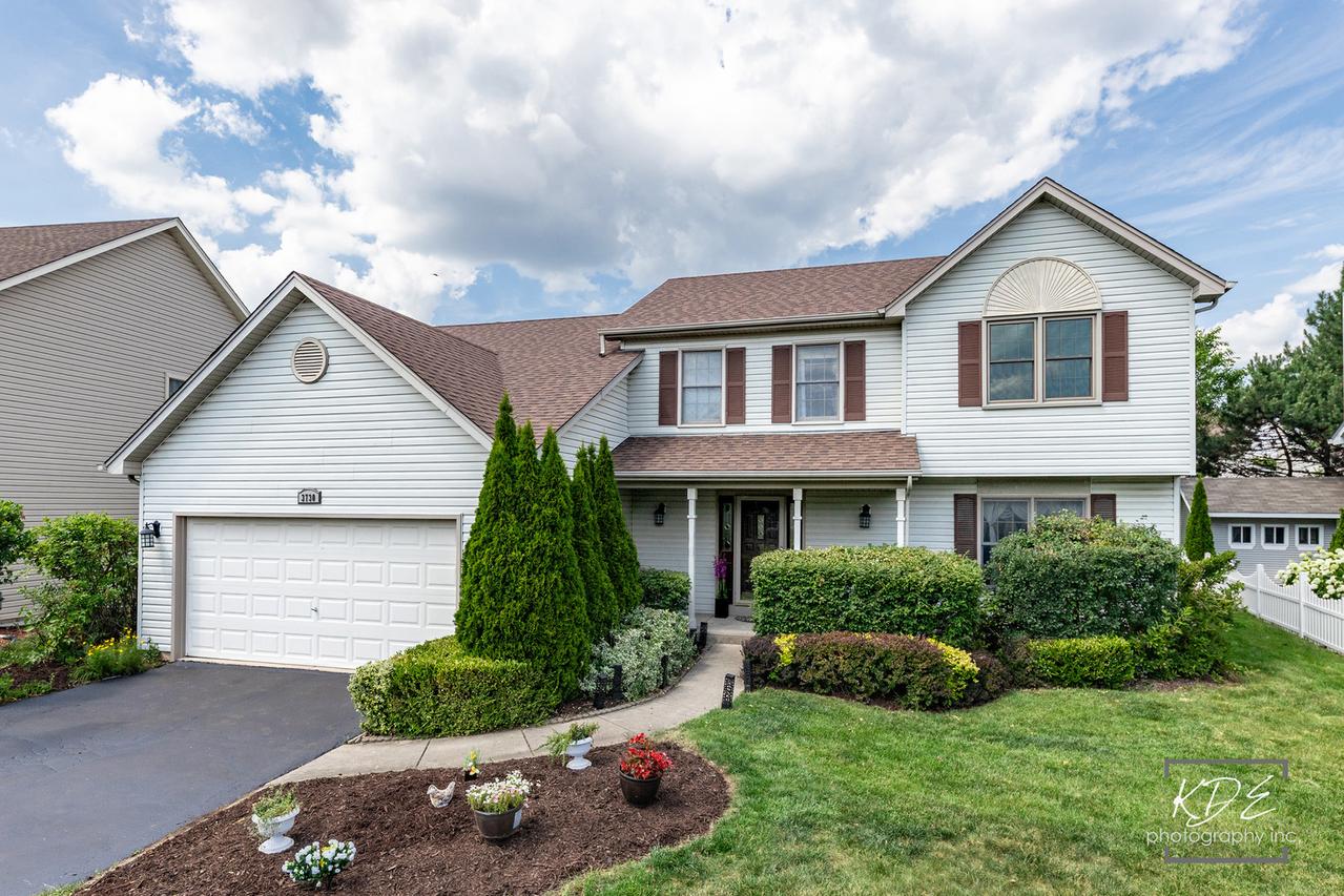 3730 Baybrook Dr., Aurora, IL 60504
