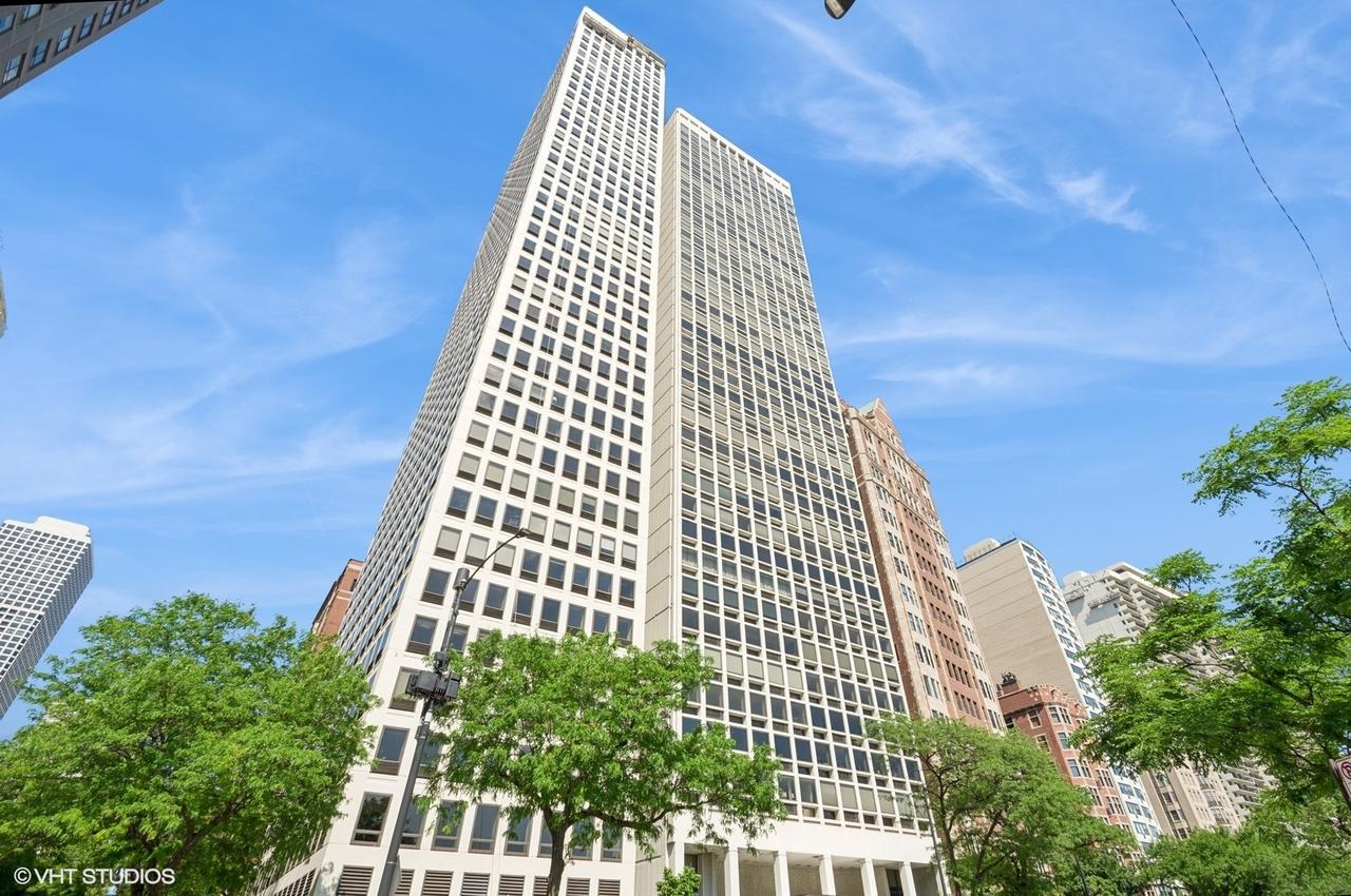 1110 N Lake Shore Dr. #20S, Chicago, IL 60611