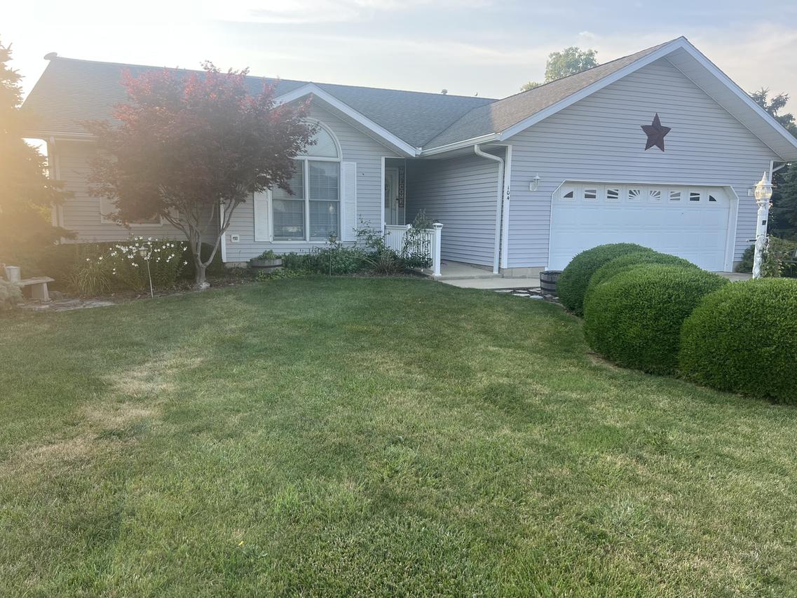 104 Pleasant View Ct., Gifford, IL 61847