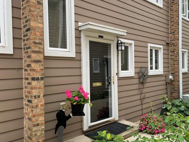 313 Hawthorn Ave. #F, Glencoe, IL 60022