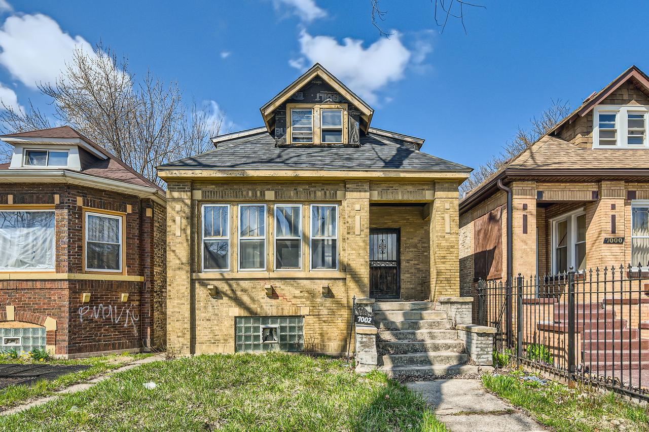 7002 S Hermitage Ave., Chicago, IL 60636