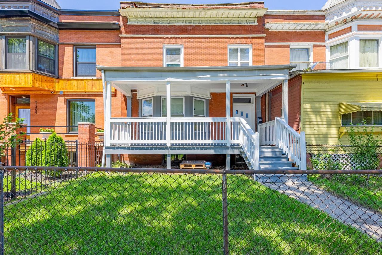 1310 E 72nd St., Chicago, IL 60619