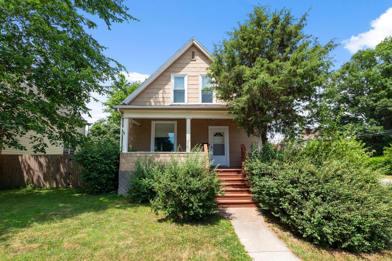 12300 Maple Ave., Blue Island, IL 60406