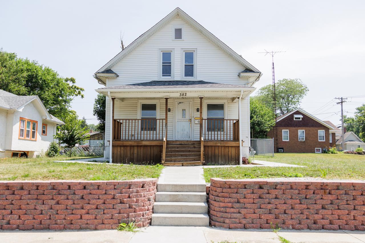 382 S Elm Ave., Kankakee, IL 60901