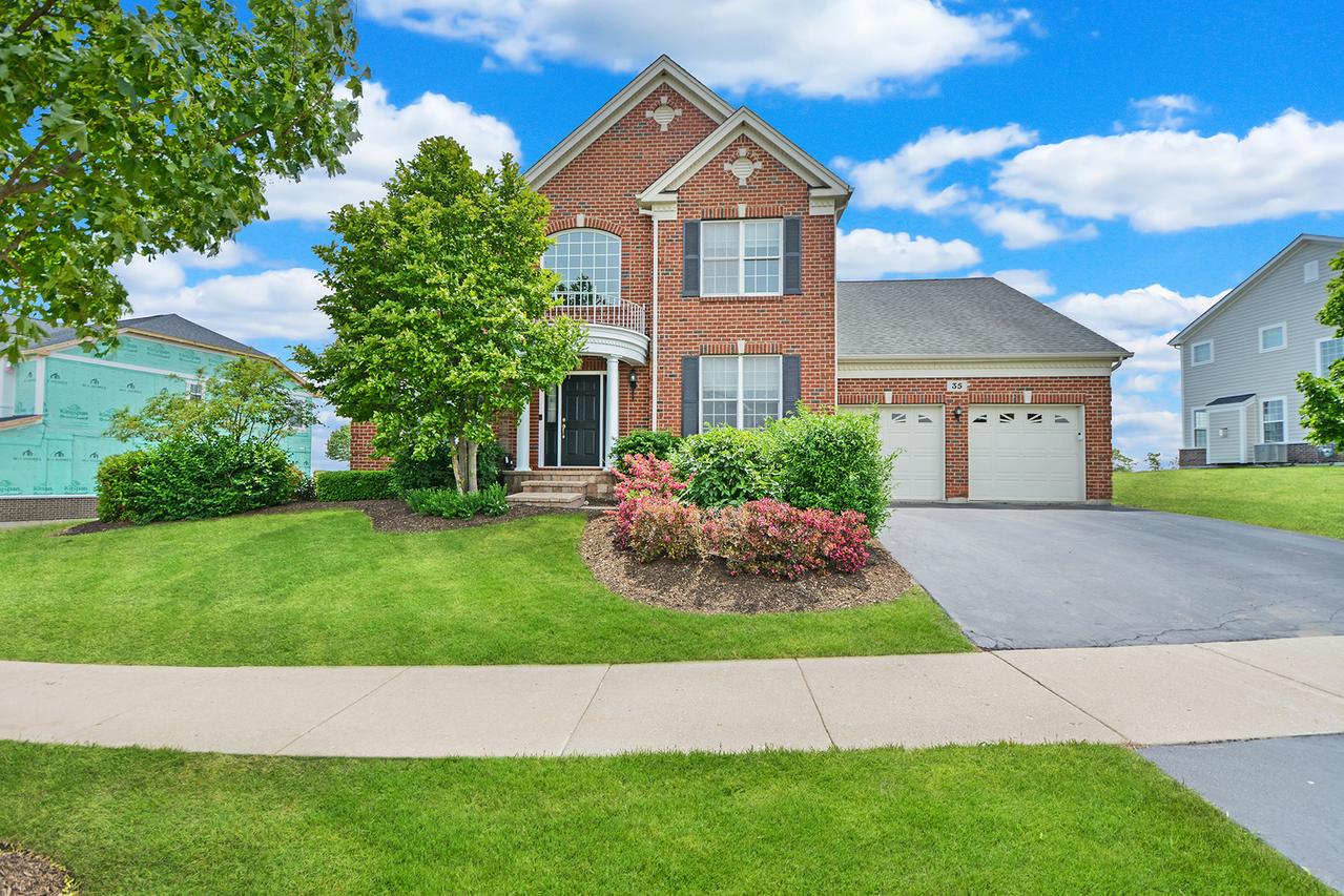 35 Open Pkwy., Hawthorn Woods, IL 60047