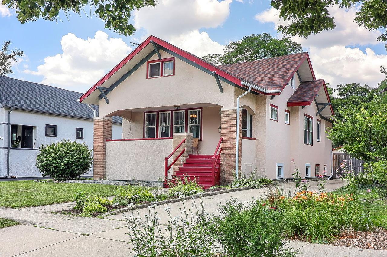 296 N Addison Ave., Elmhurst, IL 60126