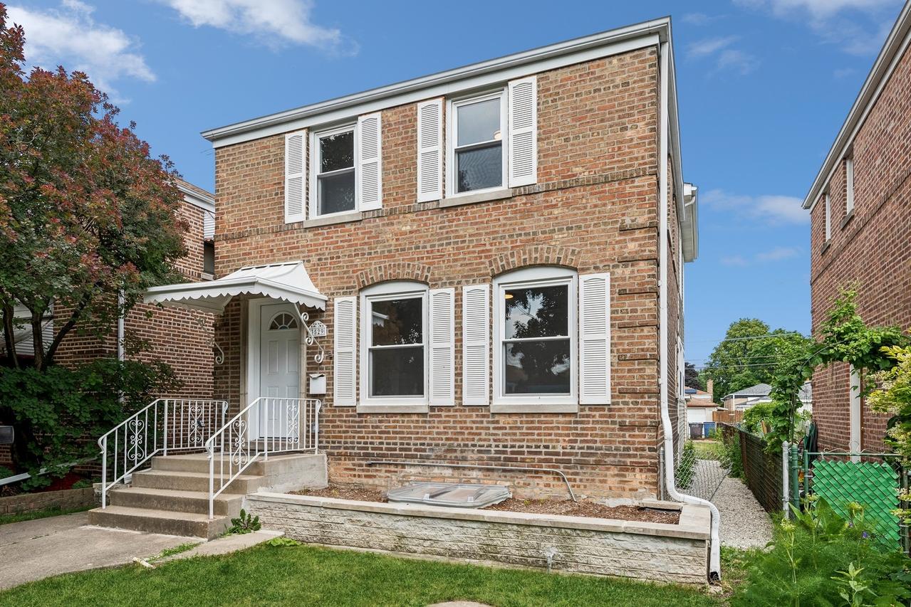 3529 S 54th Ave., Cicero, IL 60804