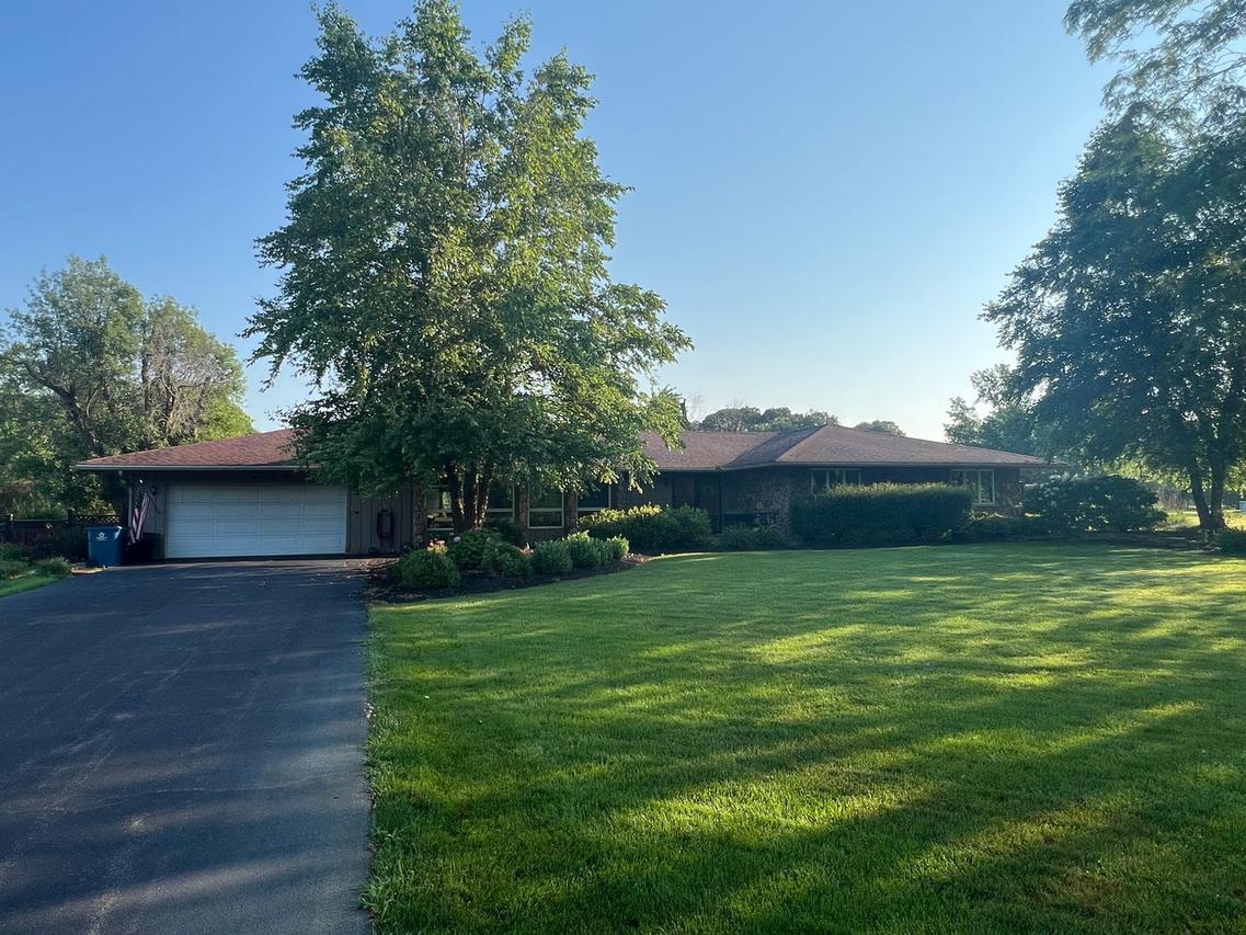 2108 E 1730 North Rd., Watseka, IL 60970