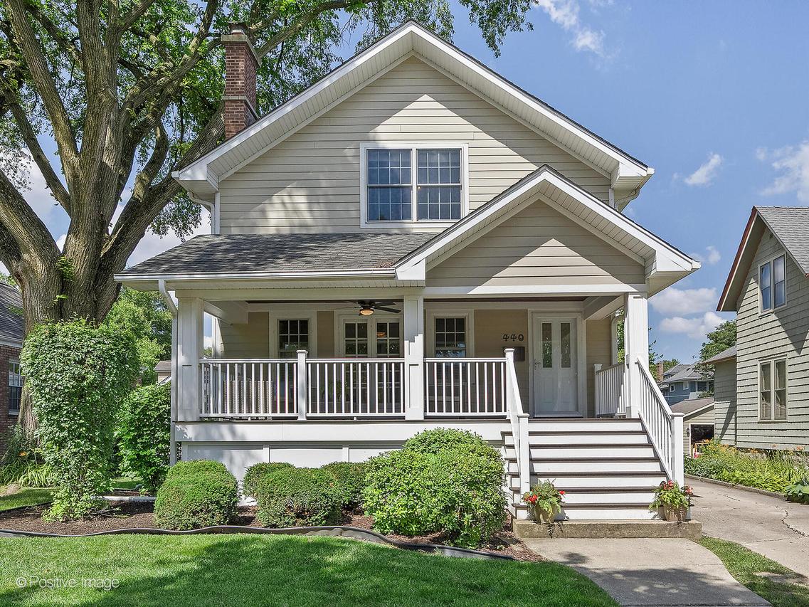 440 8th Ave., La Grange, IL 60525