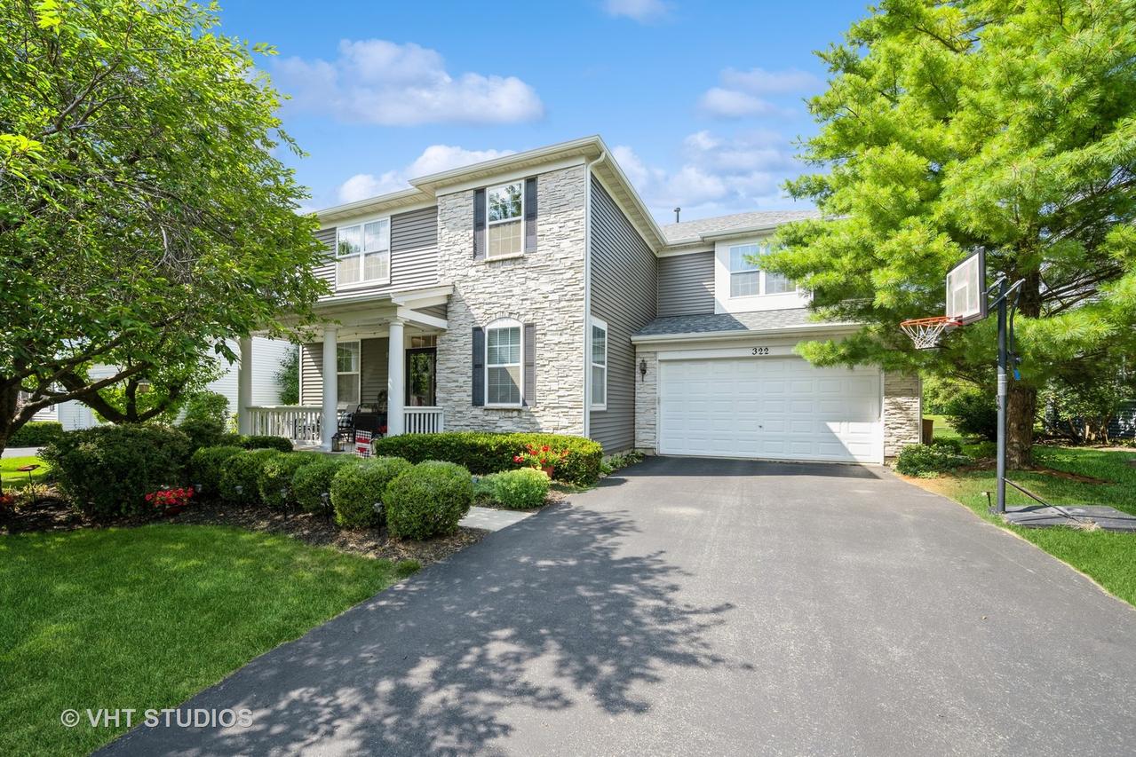 322 Parkstone Dr., Cary, IL 60013