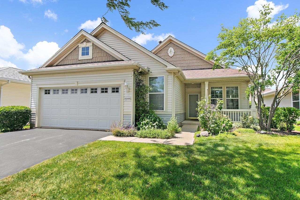 11773 Wildrose Dr., Huntley, IL 60142