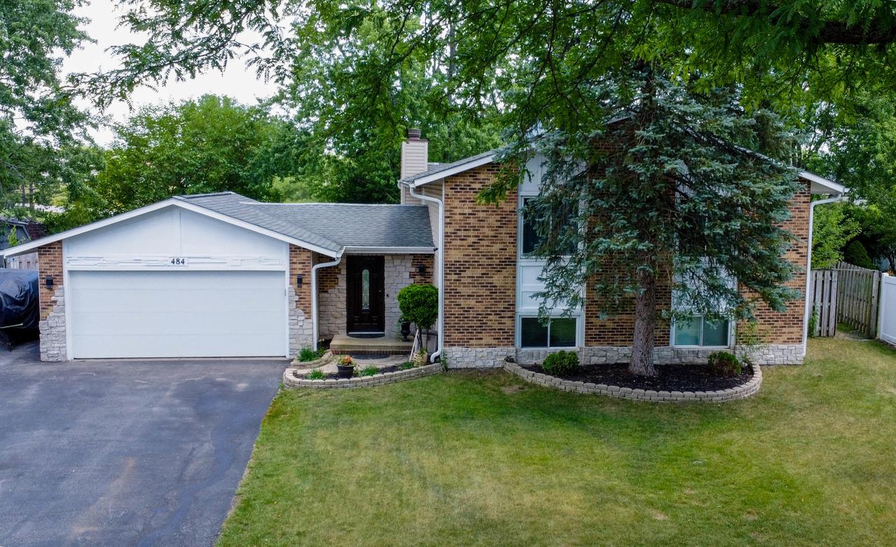 484 Valleyview Dr., Bartlett, IL 60103