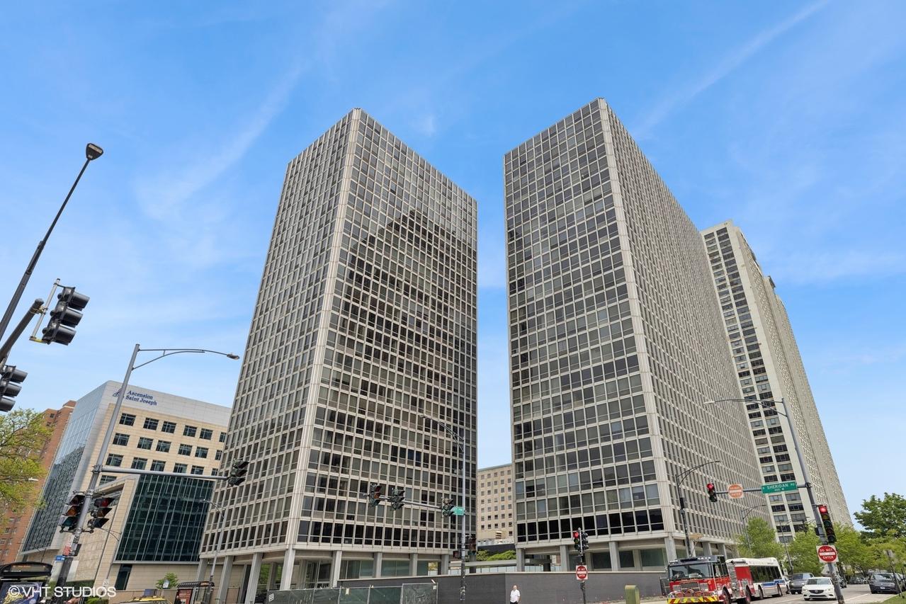 340 W Diversey Pkwy. #1020, Chicago, IL 60657
