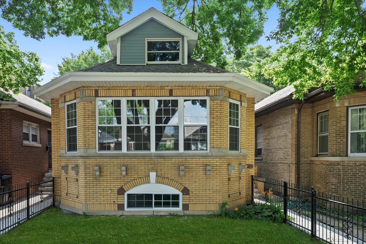 7711 S Honore St., Chicago, IL 60620