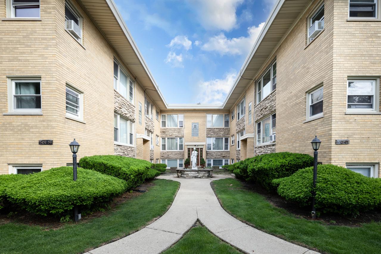 5457 W Edmunds St. #1A, Chicago, IL 60630