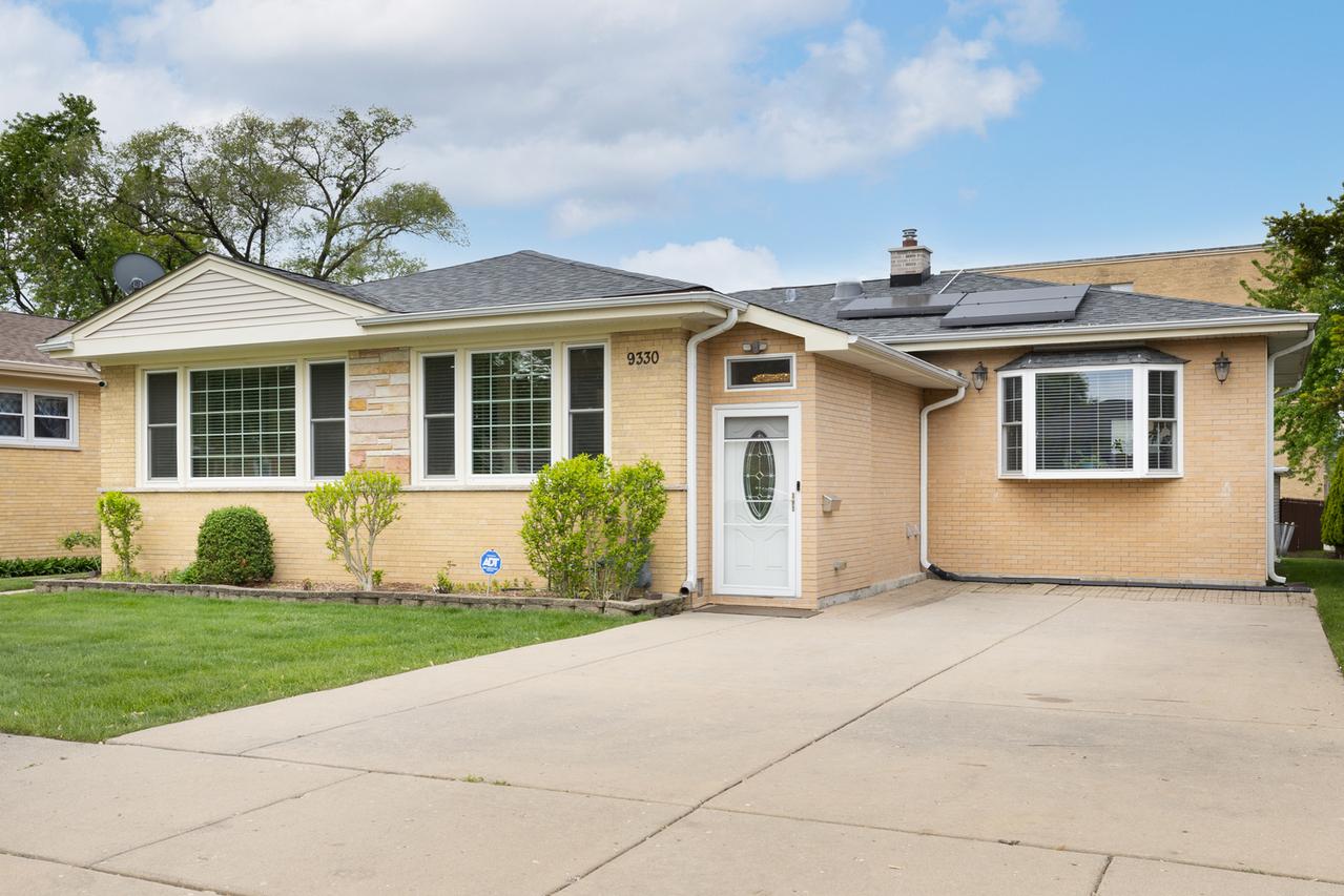 9330 Kolmar Ave., Skokie, IL 60076