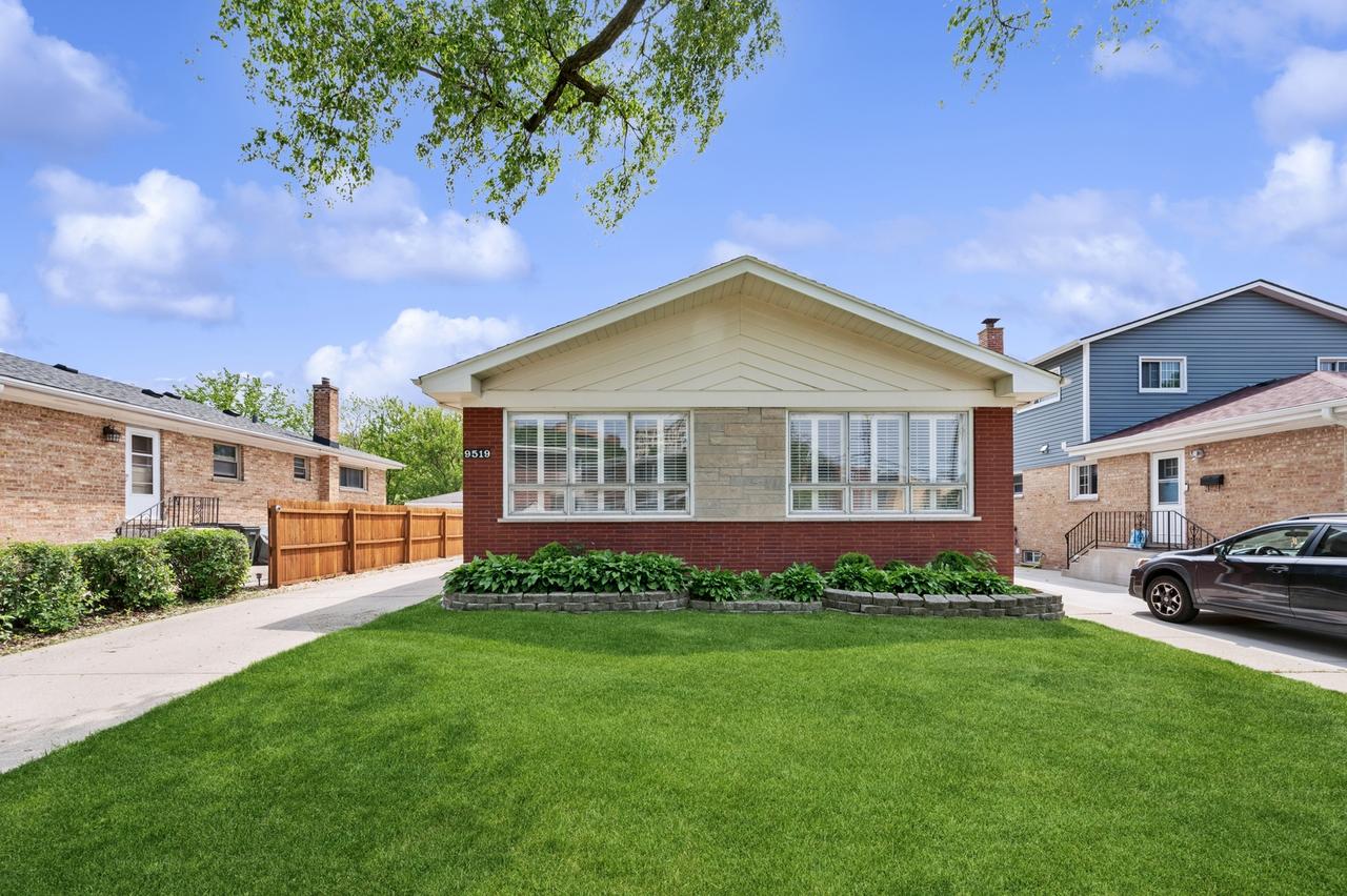 9519 Kolmar Ave., Skokie, IL 60076