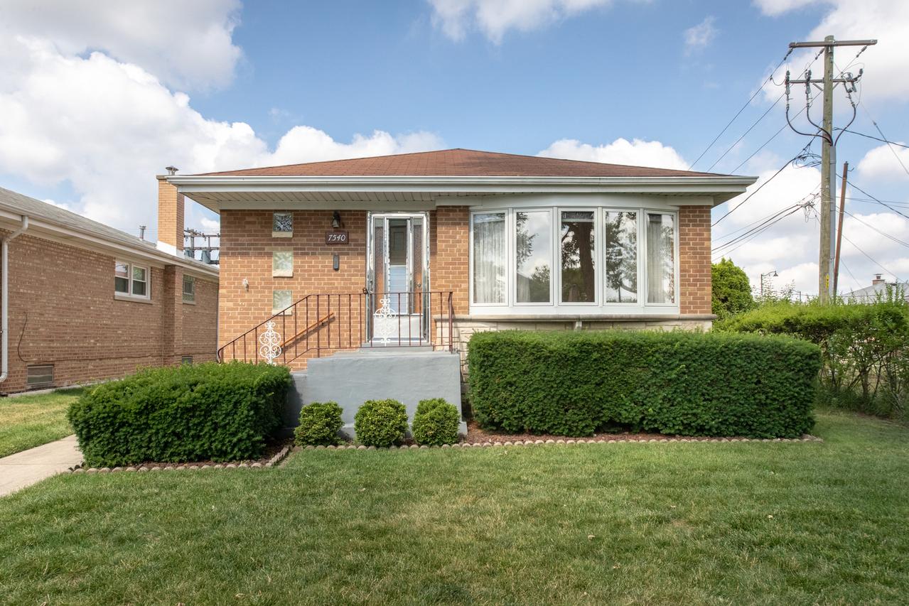 7540 N Nora Ave., Niles, IL 60714