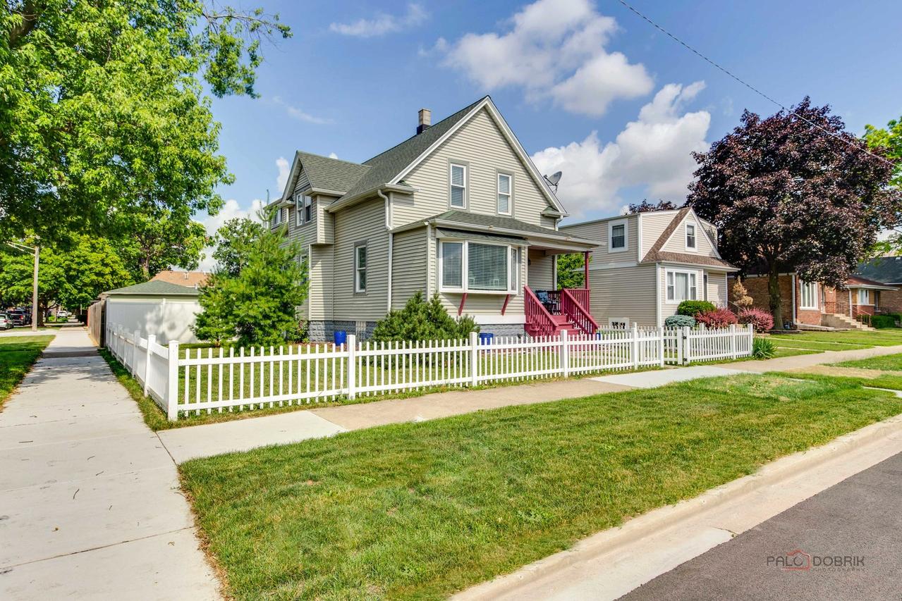 2800 Auxplaines Ave., River Grove, IL 60171