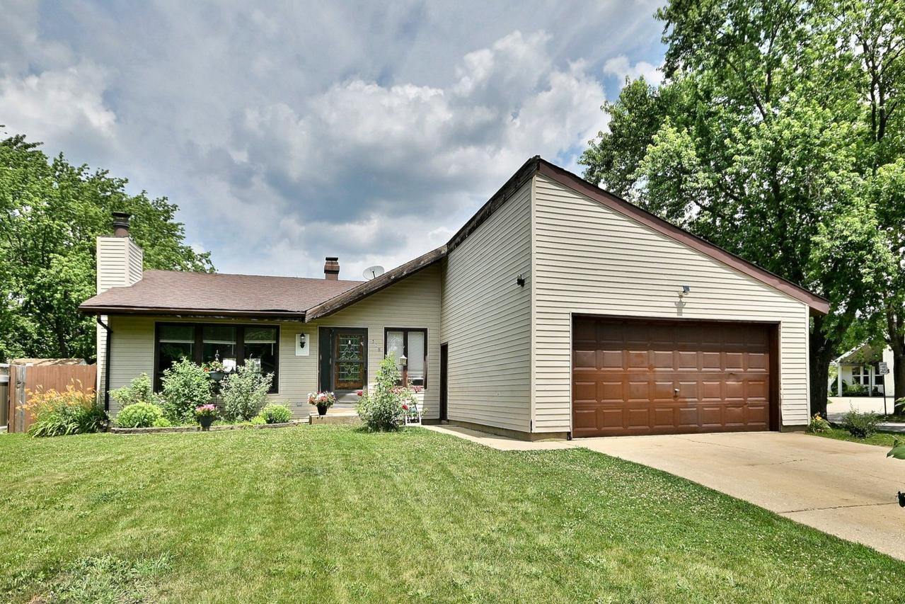 518 Emerson Cir., Bolingbrook, IL 60440