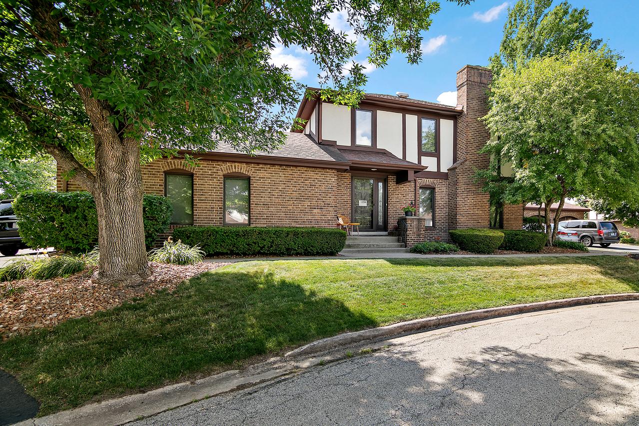 12256 S Arbor Tr. #11W, Palos Heights, IL 60463