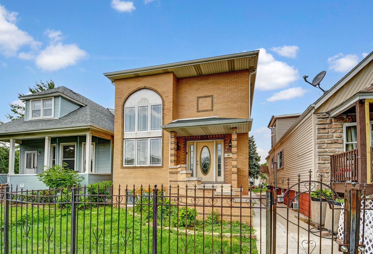 6238 S Kolmar Ave., Chicago, IL 60629