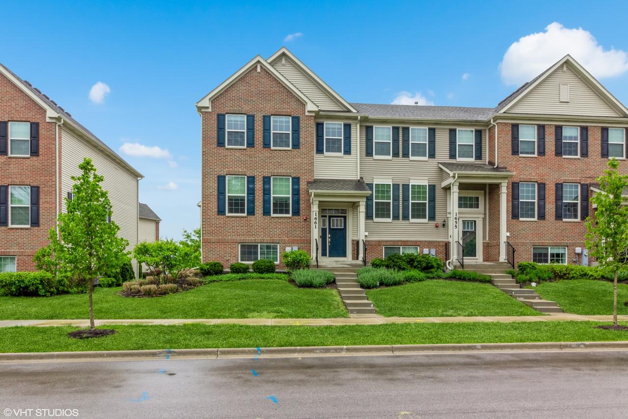 1661 Carlstedt Dr., Batavia, IL 60510