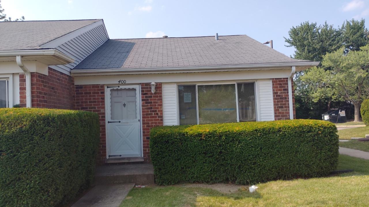 400 Salem Sq., Bolingbrook, IL 60440
