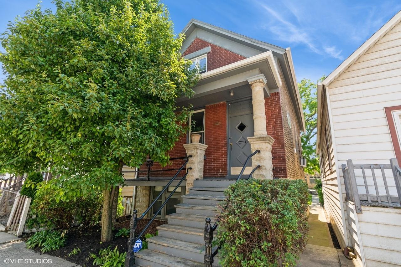 2721 W Prindiville St., Chicago, IL 60647