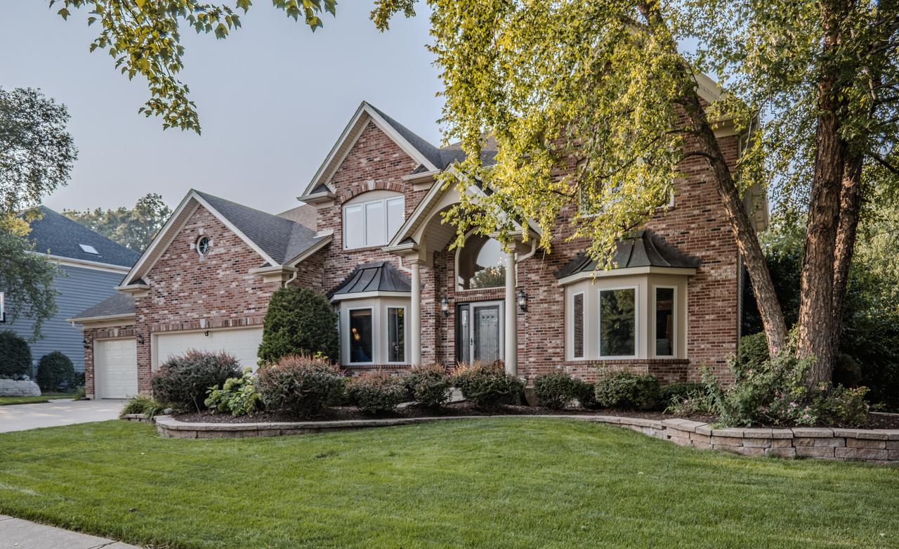 801 Ekman Dr., Batavia, IL 60510