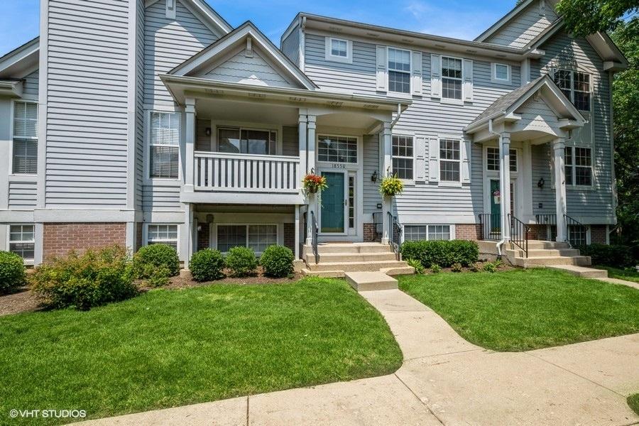 18550 W Sterling Ct., Grayslake, IL 60030