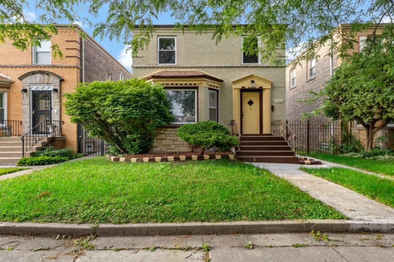 1752 W 83rd St., Chicago, IL 60620