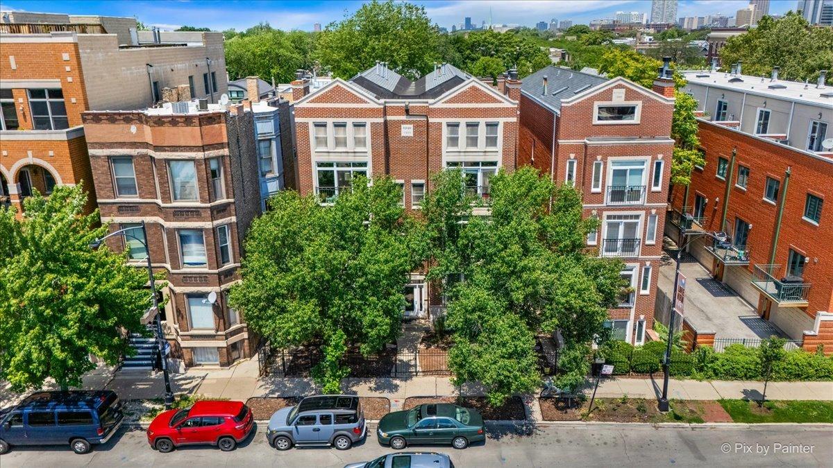 1124 W Diversey Pkwy. #2W, Chicago, IL 60614