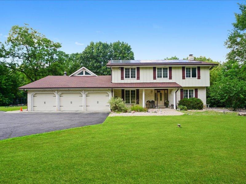 8714 W 123rd St., Palos Park, IL 60464