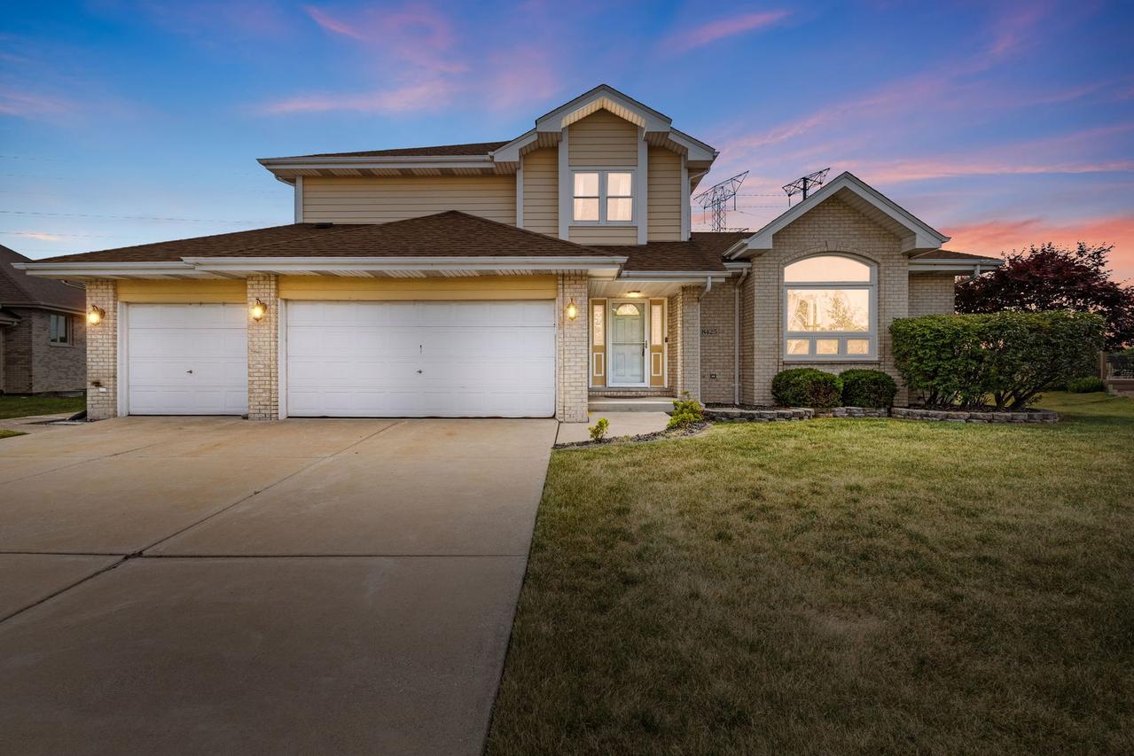 8425 Brookside Glen Dr., Tinley Park, IL 60487