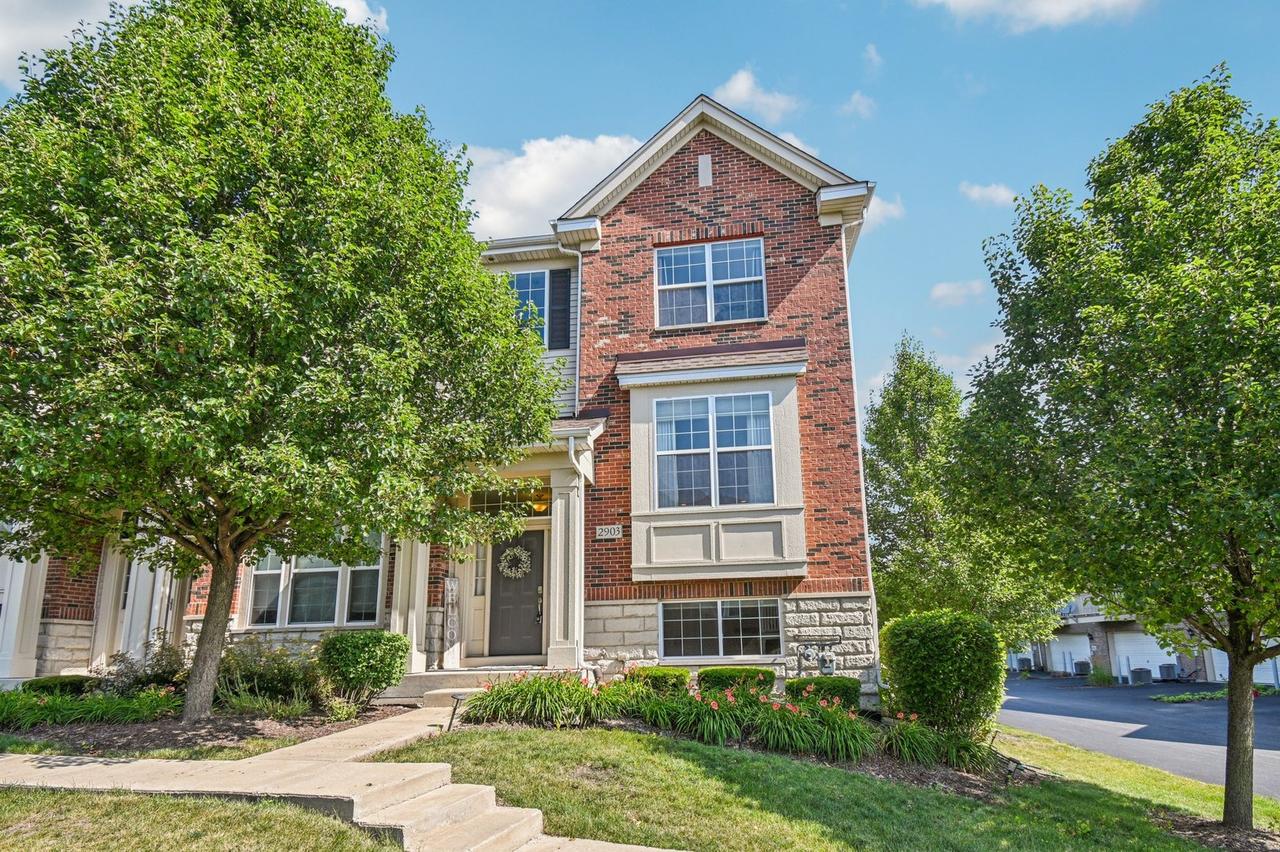 2903 Henley Ln., Naperville, IL 60540