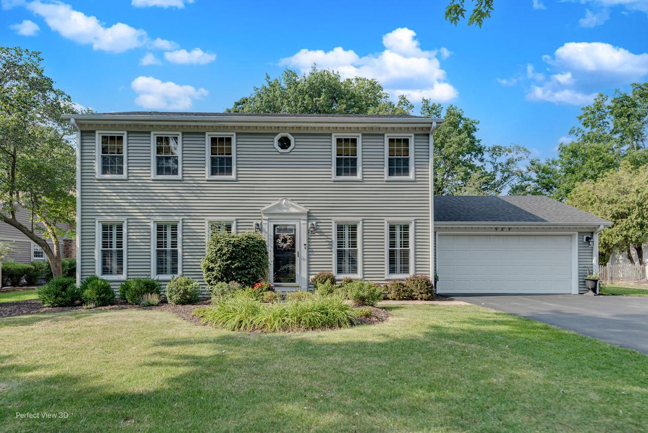985 W Bauer Rd., Naperville, IL 60563