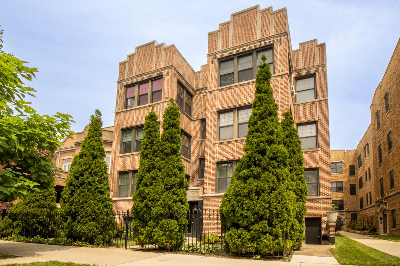 2810 W Logan Blvd. #3, Chicago, IL 60647